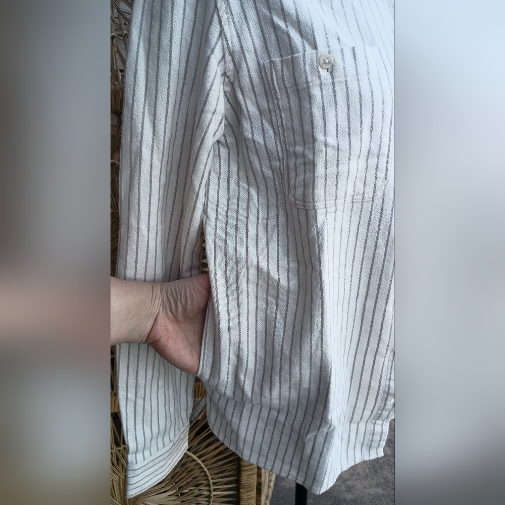 Thread & Supply Women's 100% Cotton White & Gray Striped Shirt_Small - Picture 3 of 7